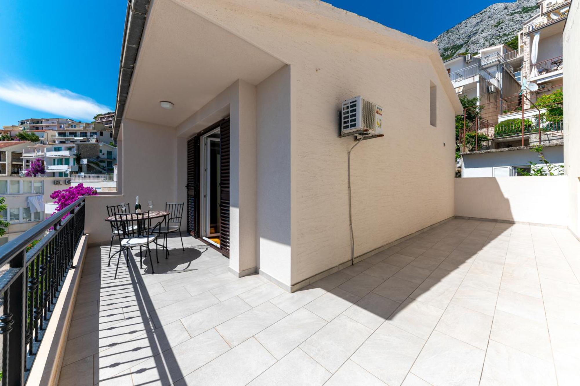 Villa Sokol Brela Exterior photo